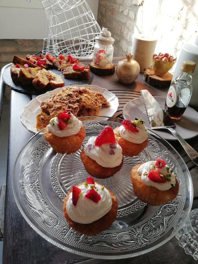Zucchero Sui Baffi- Food Lovers B&B Mantova Exterior photo