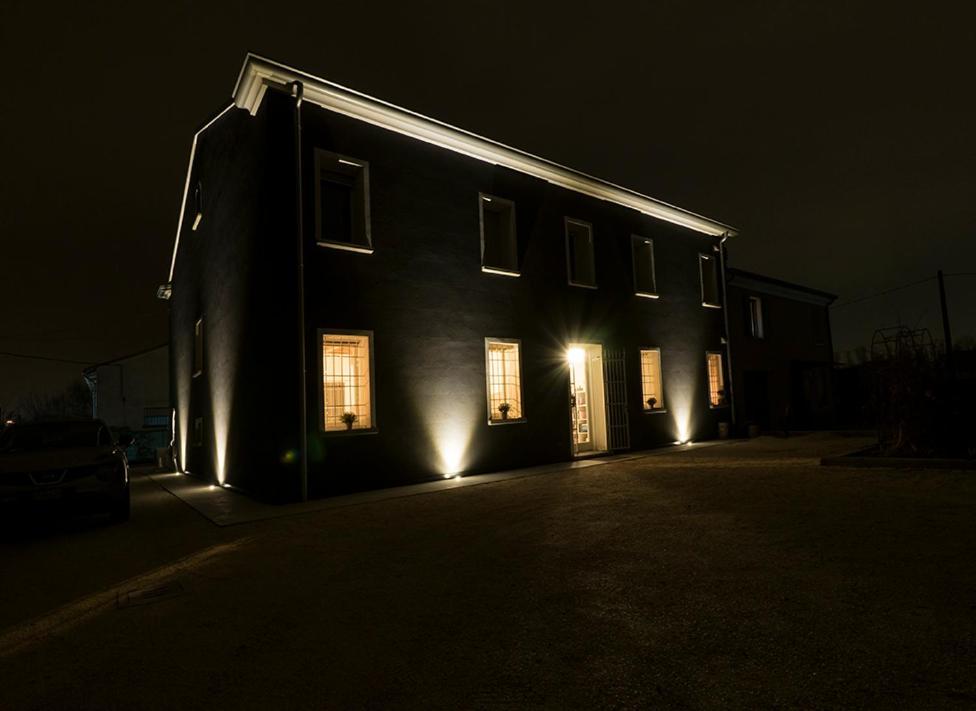 Zucchero Sui Baffi- Food Lovers B&B Mantova Exterior photo