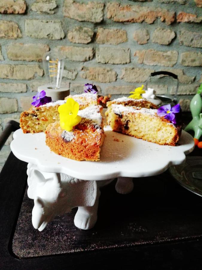 Zucchero Sui Baffi- Food Lovers B&B Mantova Exterior photo